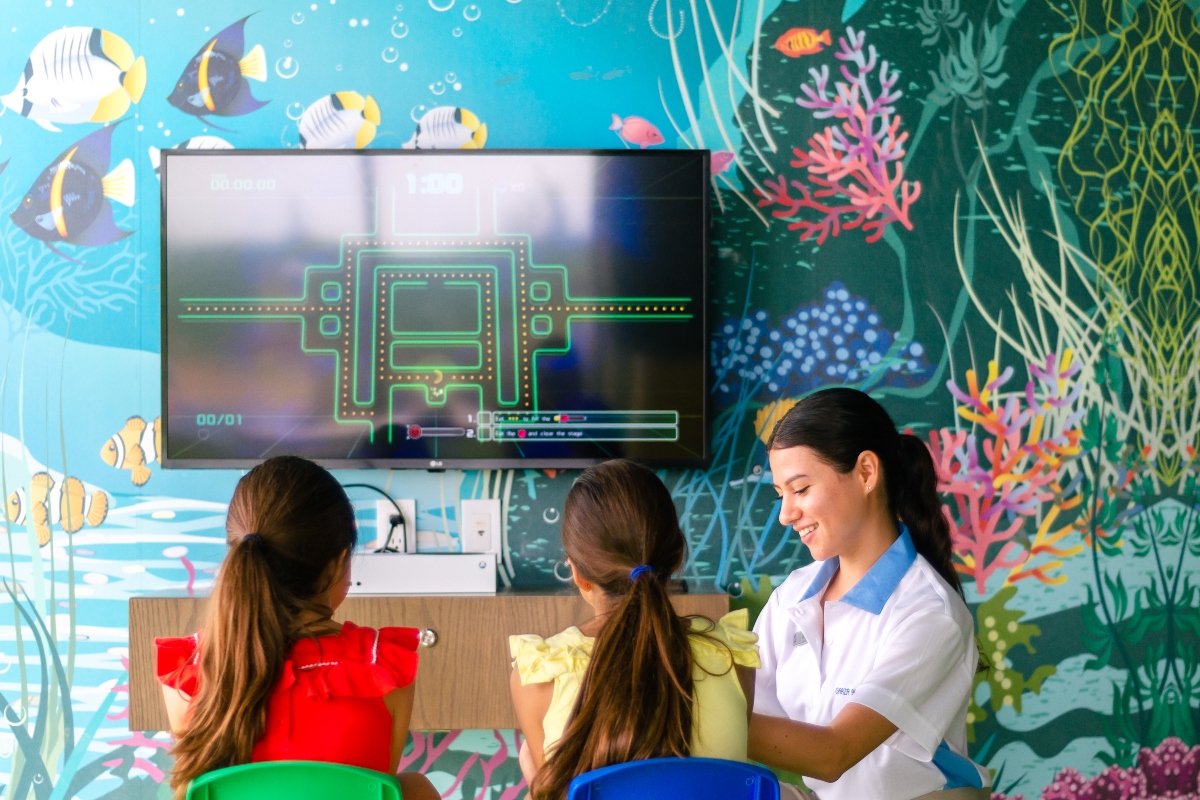 garza-blanca-cancun-kids-club-video-games