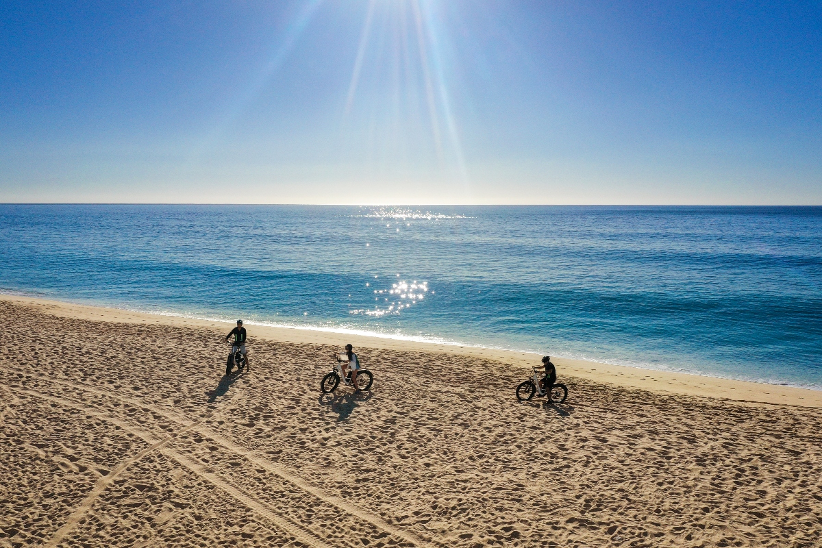 garza-blanca-los-cabos-beach-friends-bike-tour