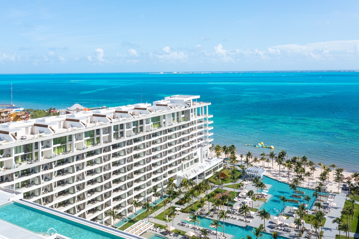 view-from-the-top-of-garza-blanca-cancun