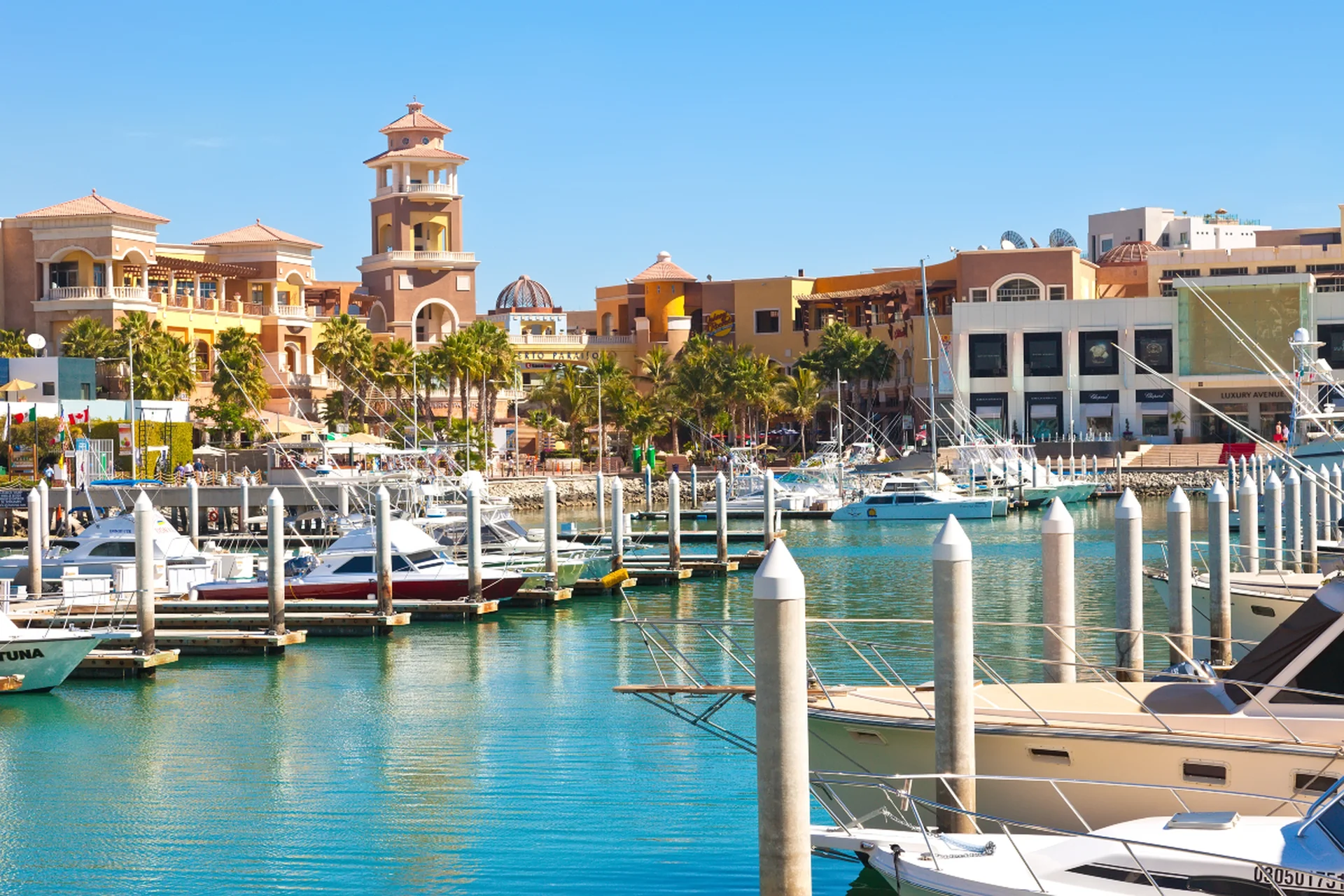 Centro comercial Puerto Paraíso en Cabo San Lucas, México