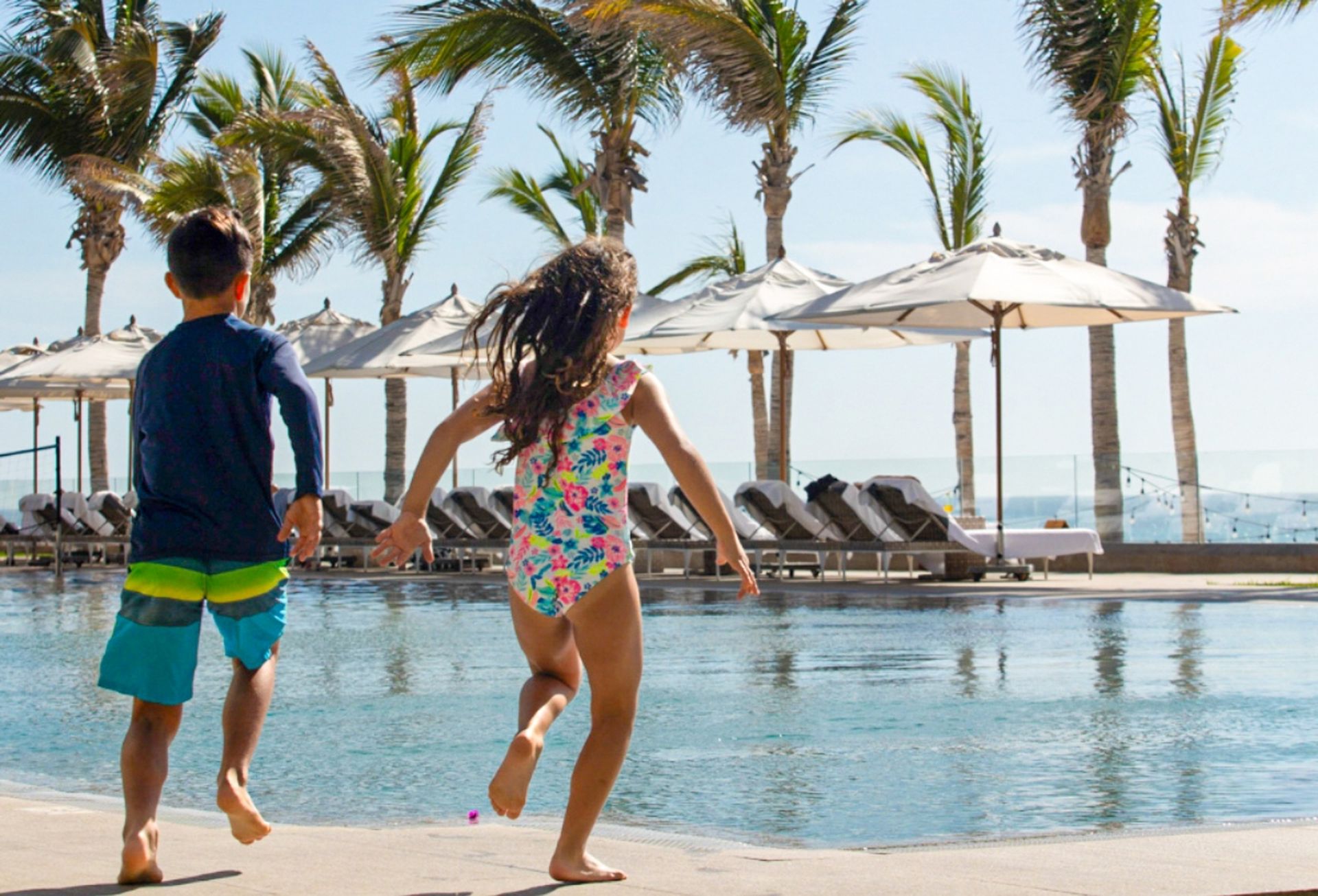kids-having-fun-at-garza-blanca-cabo-pools