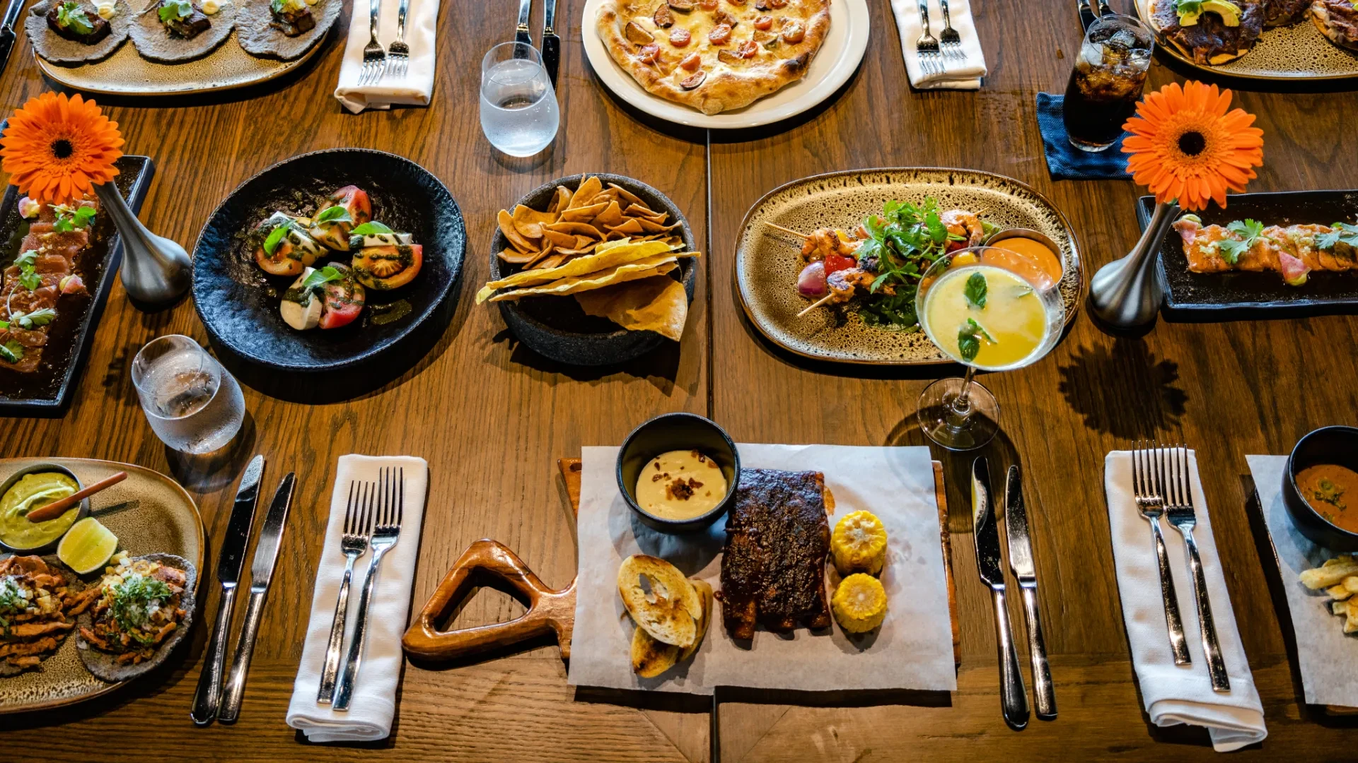 gourmet-hall-discover-dinning