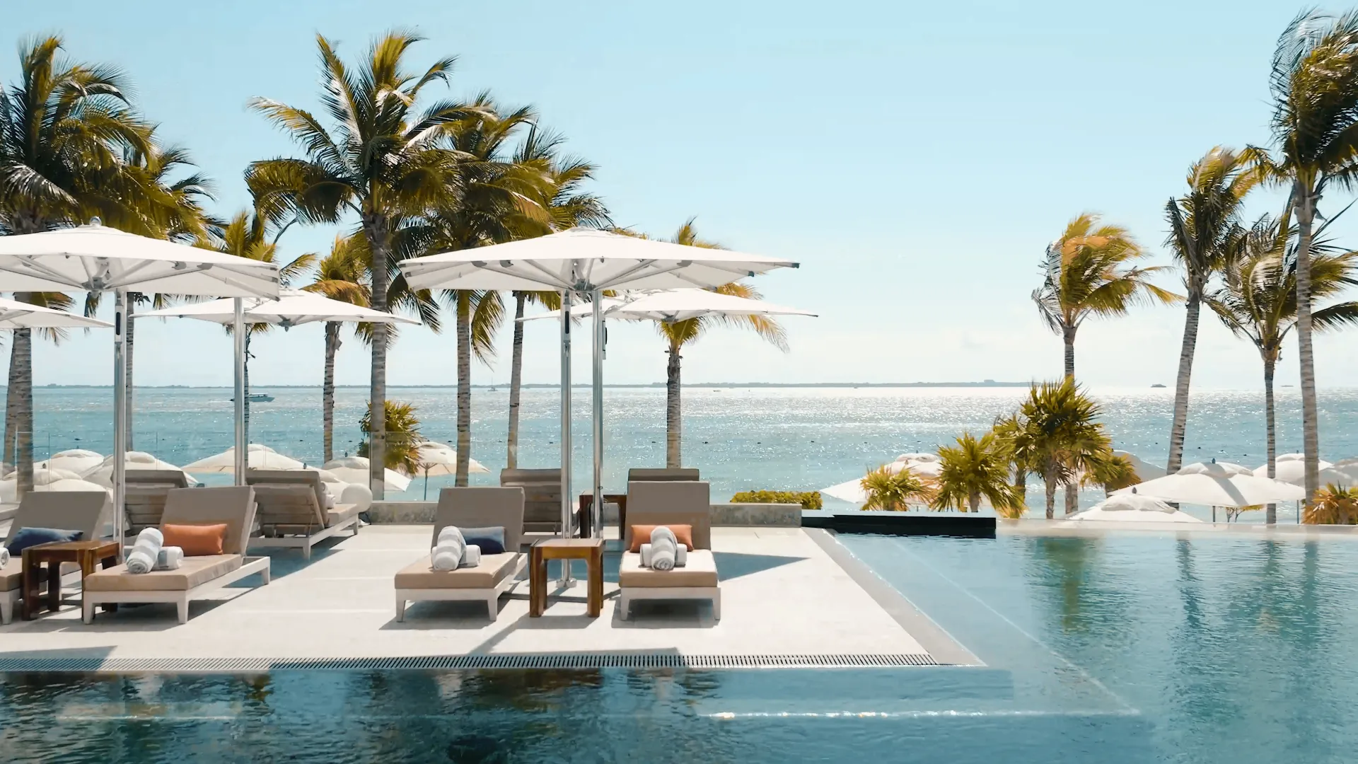 hotel mousai cancun black friday came early
