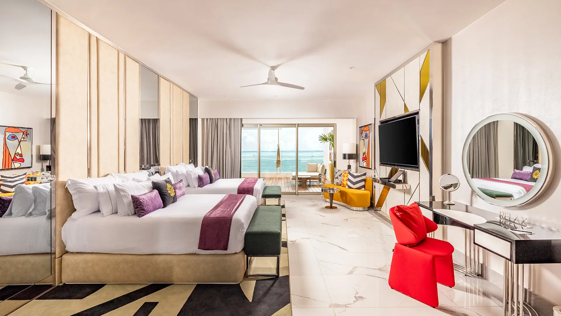 Ultra Corner Suite Connected