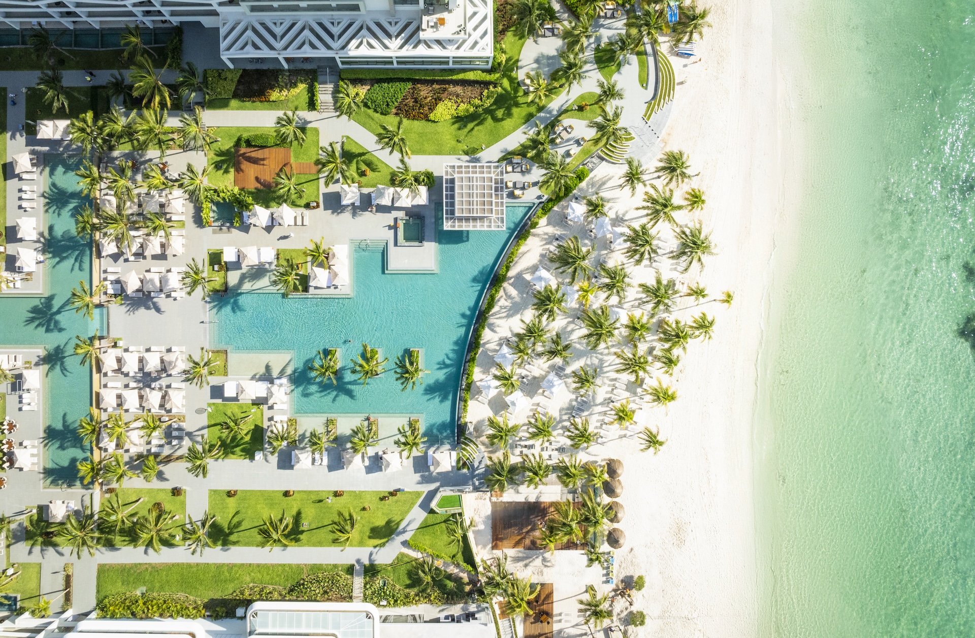 garza blanca cancun pools