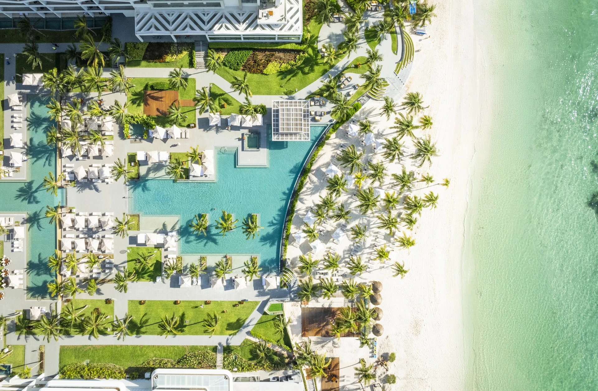 garza blanca cancun pools