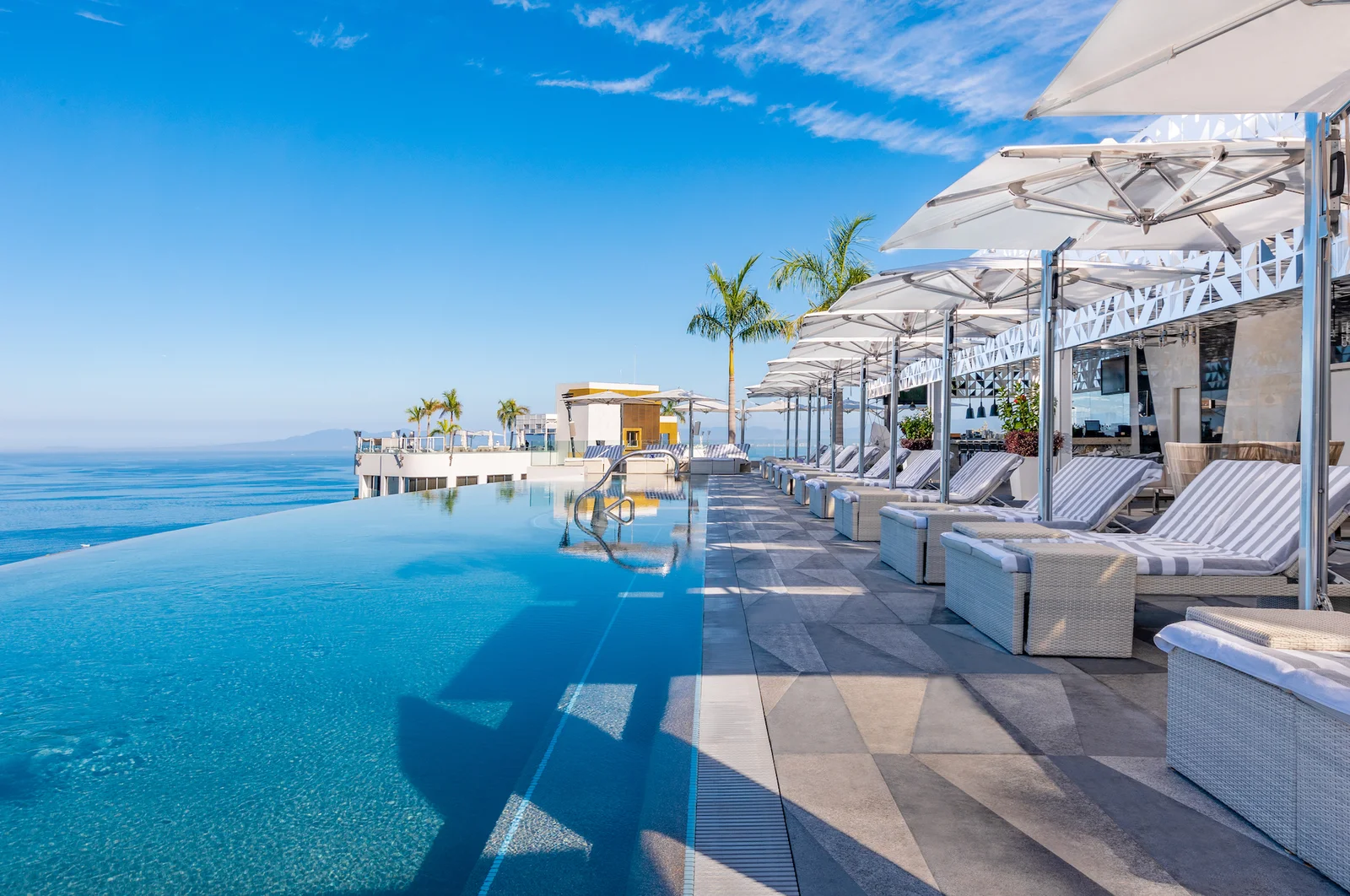 hotel mousai vallarta