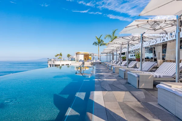 hotel mousai vallarta