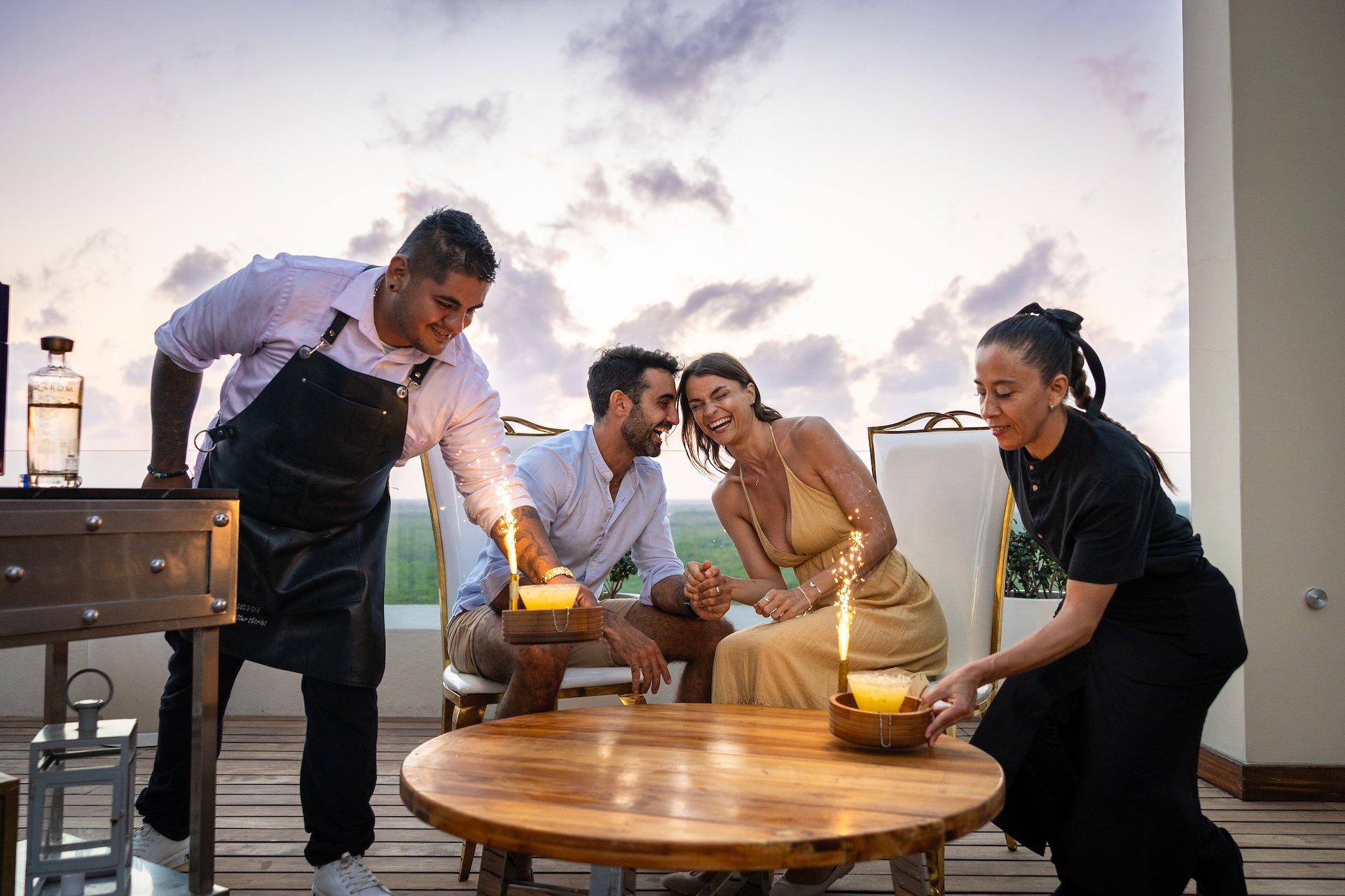 celebrate couple garza blanca cancun