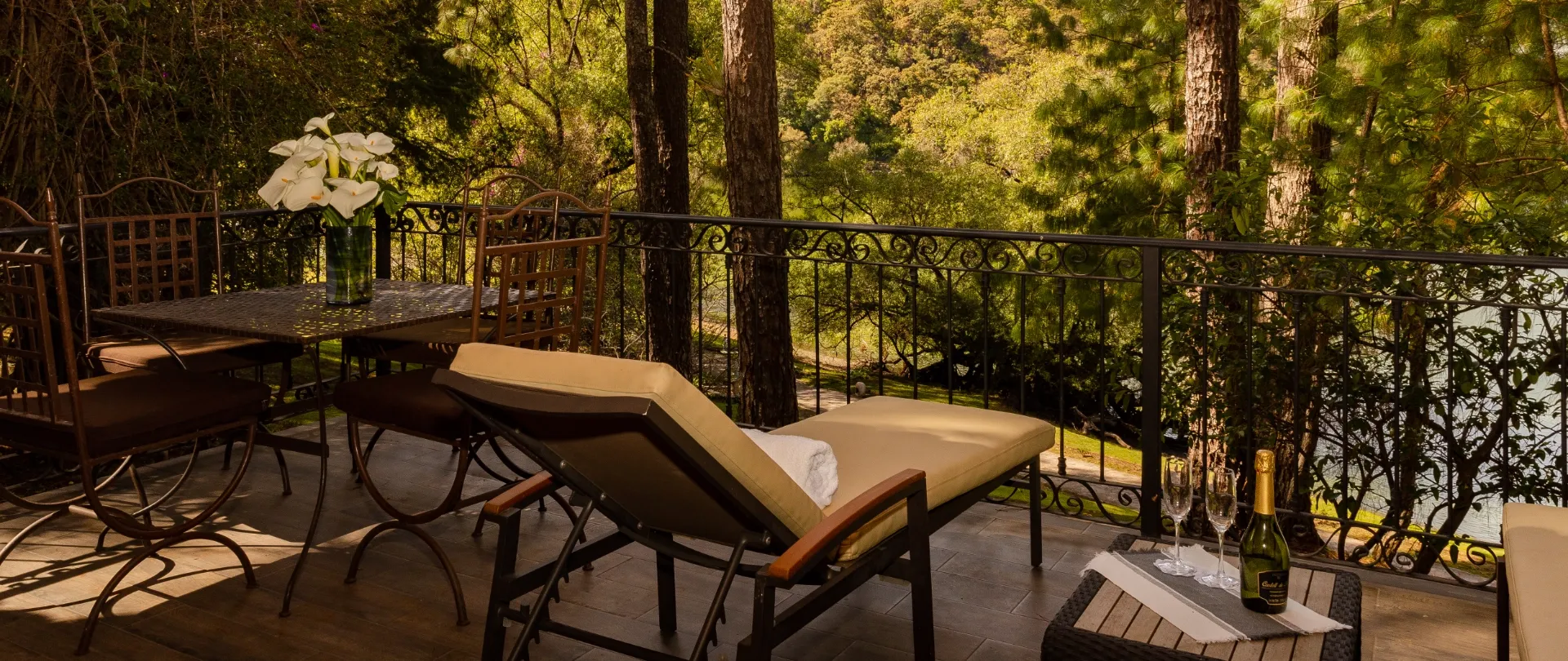 Interior of the Jazmin Cabin at Sierra Lago Resort & Spa