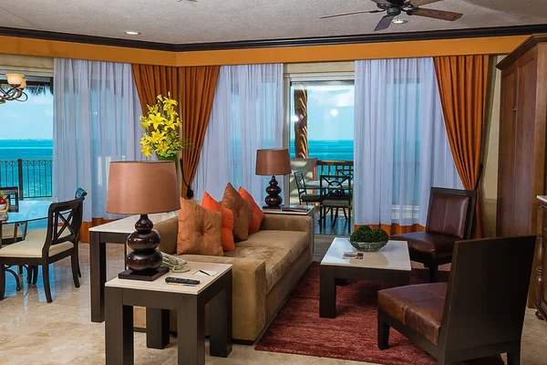 vpcn-three-bedroom-ocean-front-01