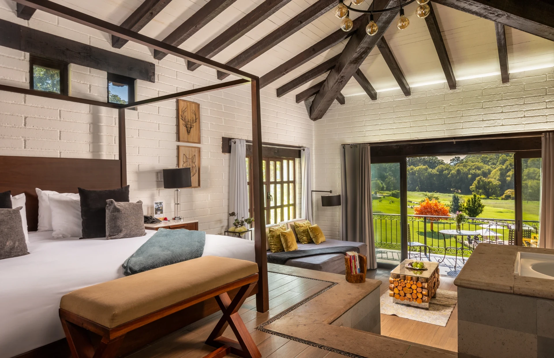 Cabaña Suite at Sierra Lago Resort & Spa