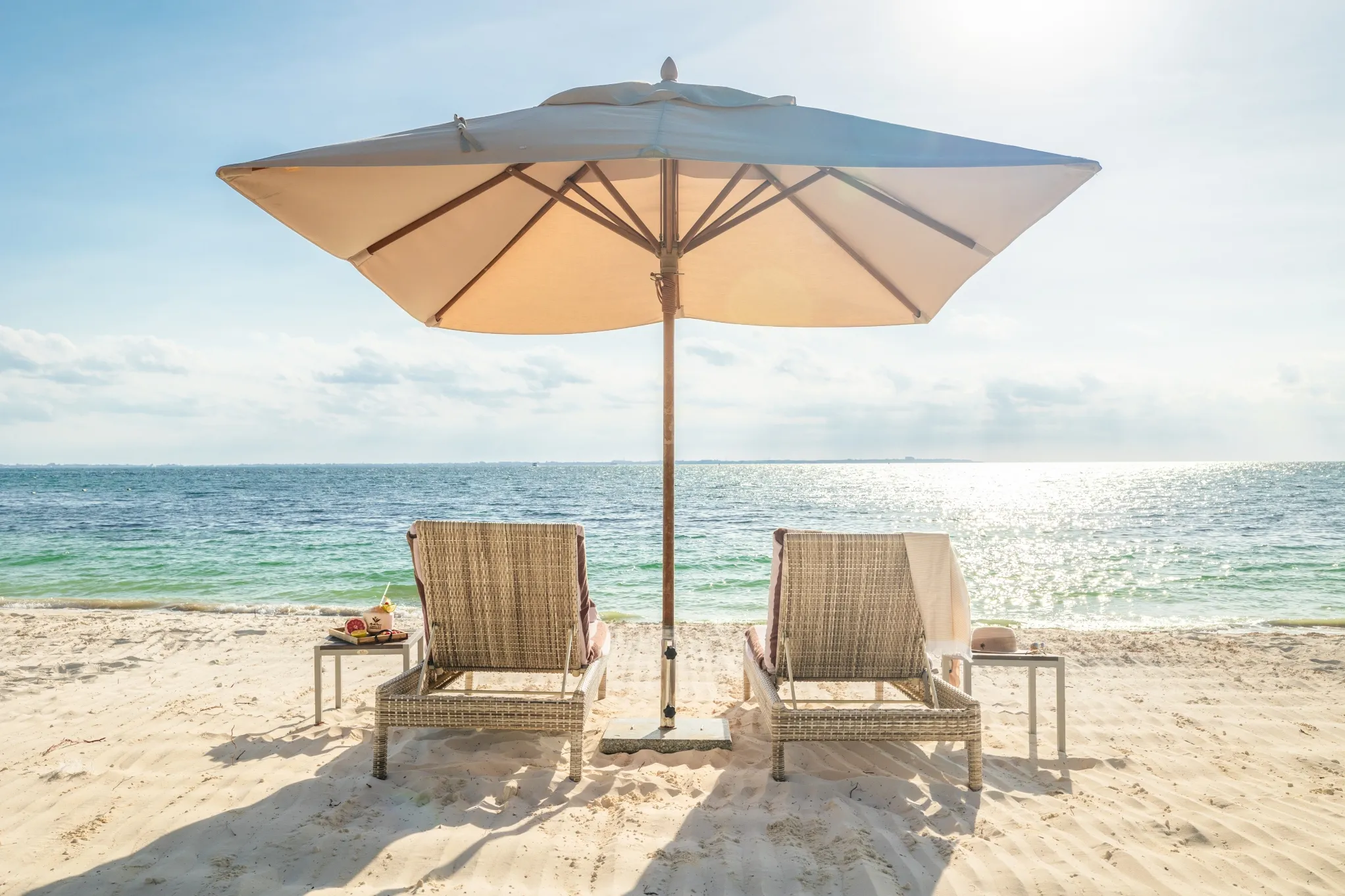 food-service-at-villa-del-palmar-cancun-beach