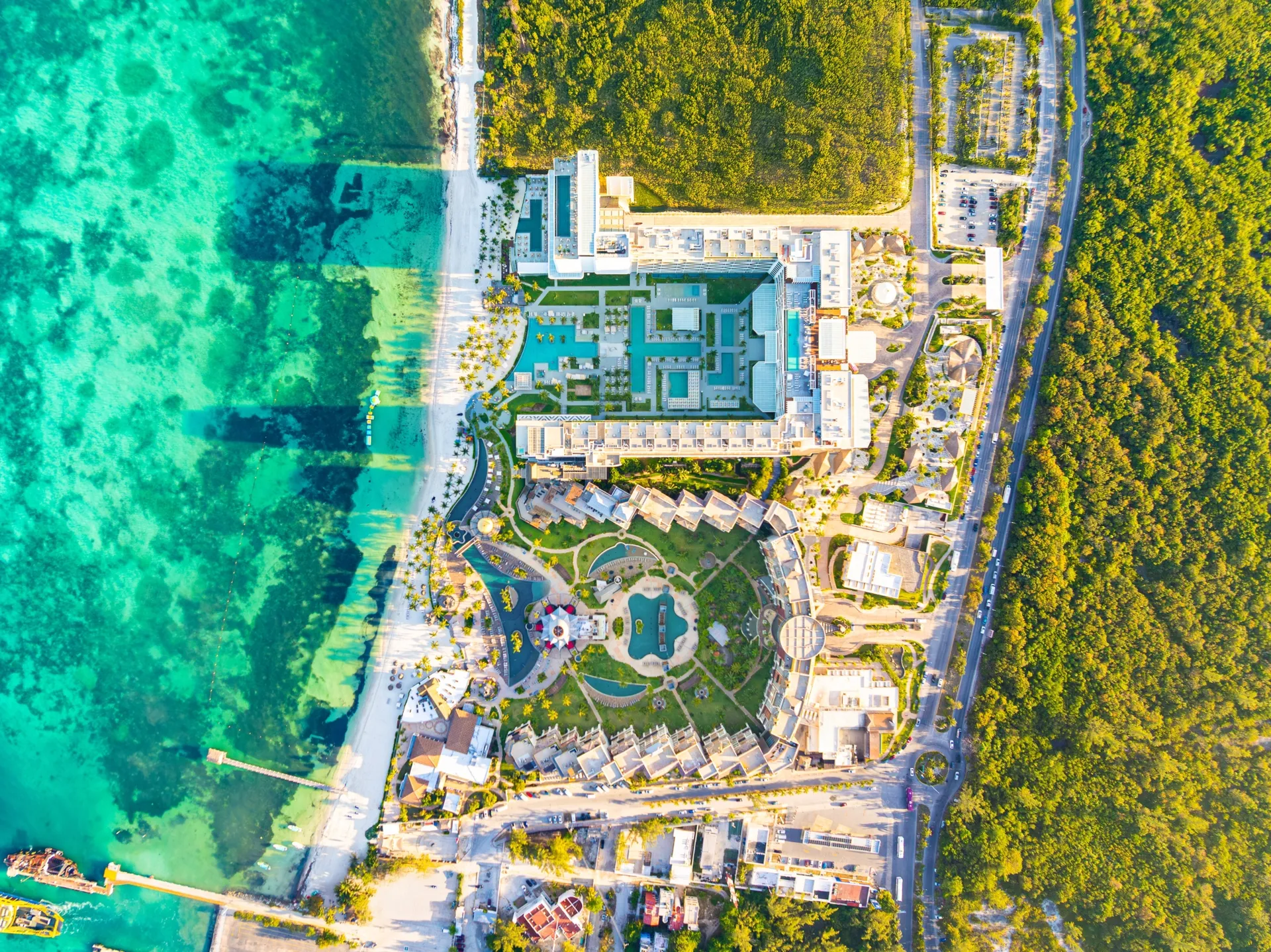 aerial-view-of-the-tafer-properties-in-cancun