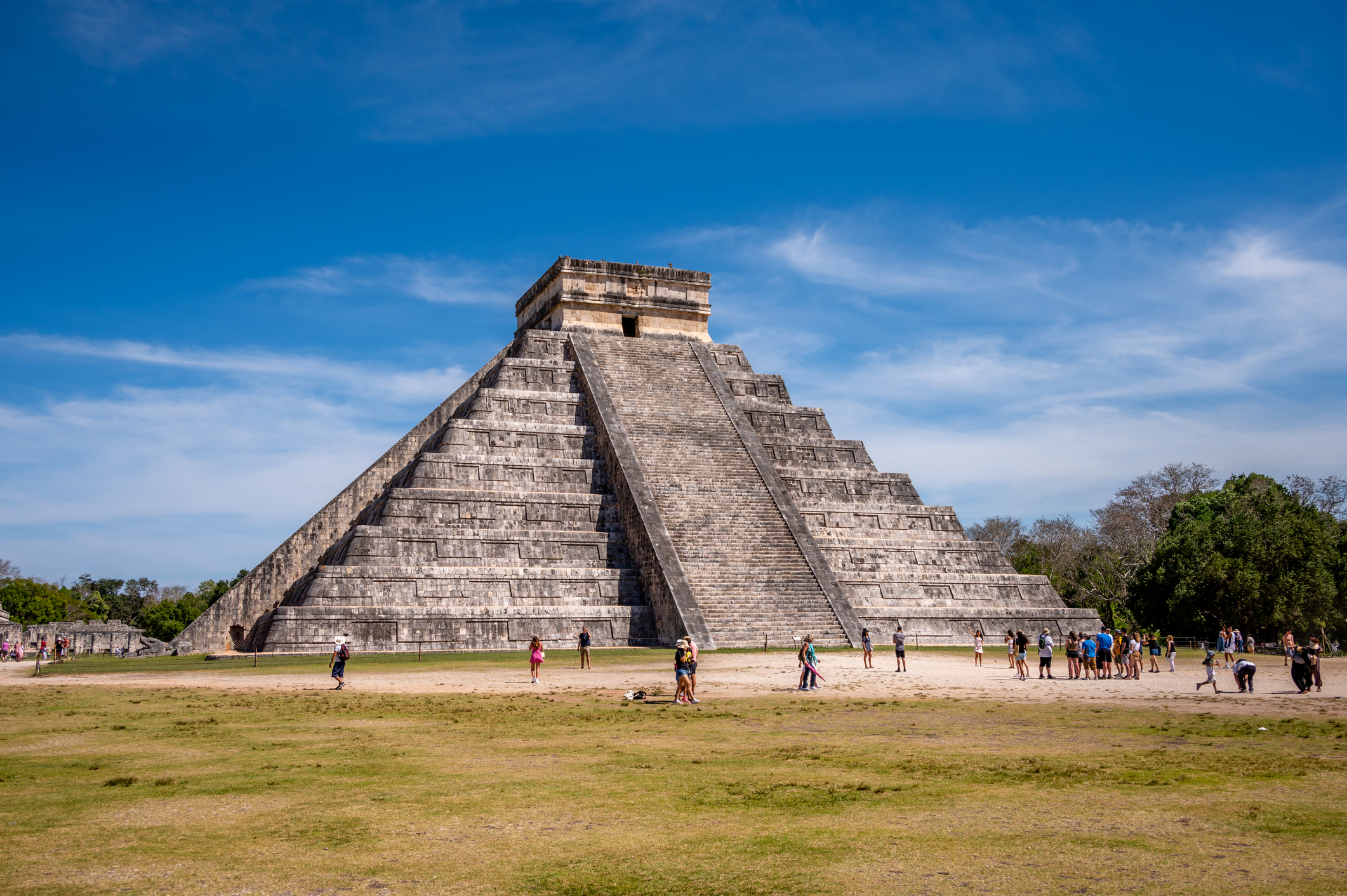 chichen-itza-archeological-site