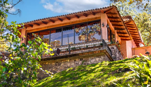 Honeymoon Cabin