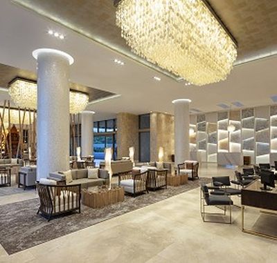 lobbylivingroom-w290h276