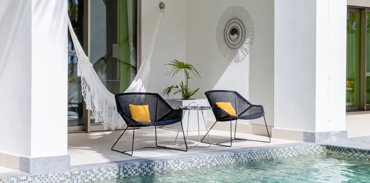 1 Bedroom Swim Up