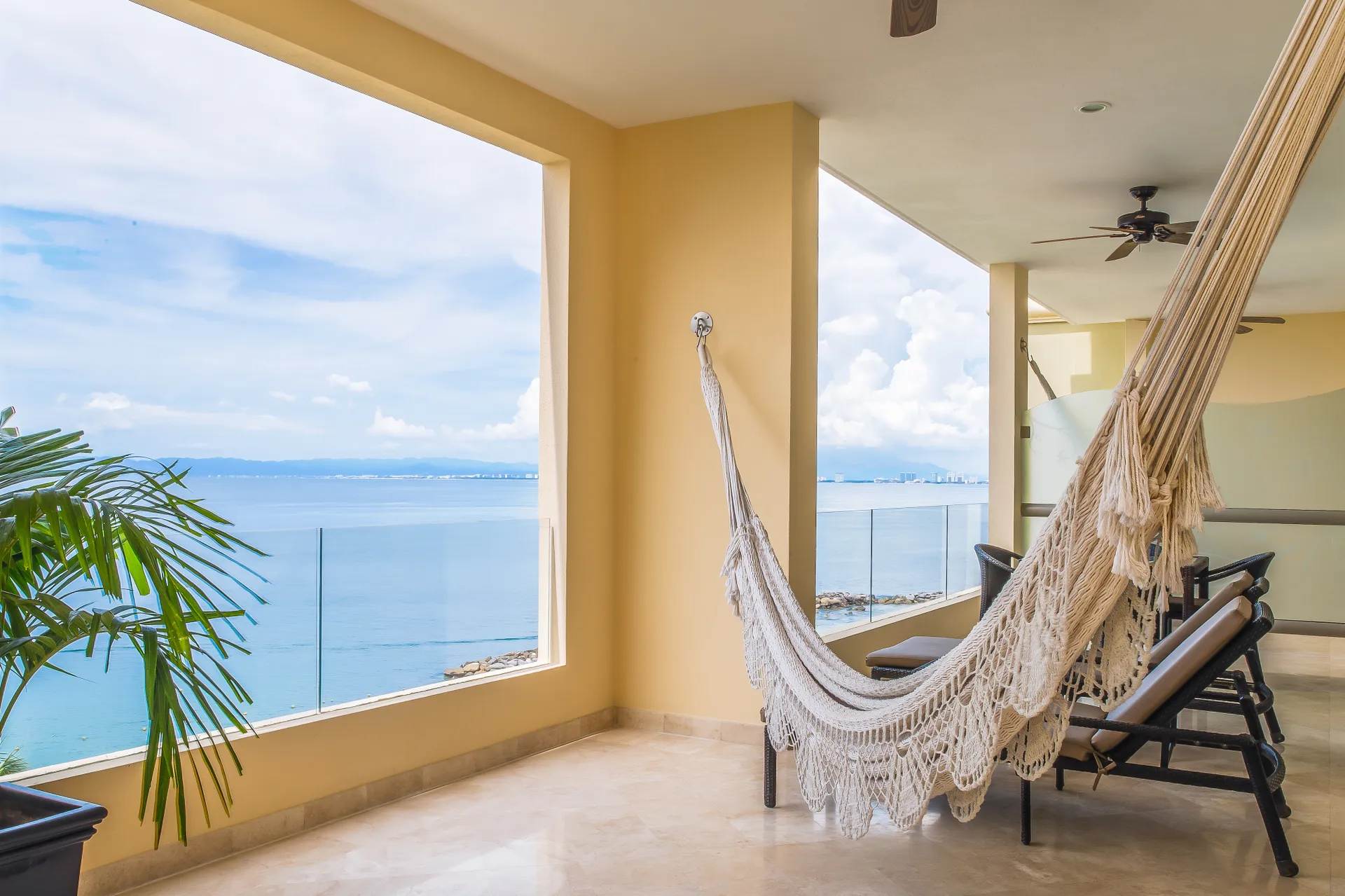 one beedroom garza blanca vallarta