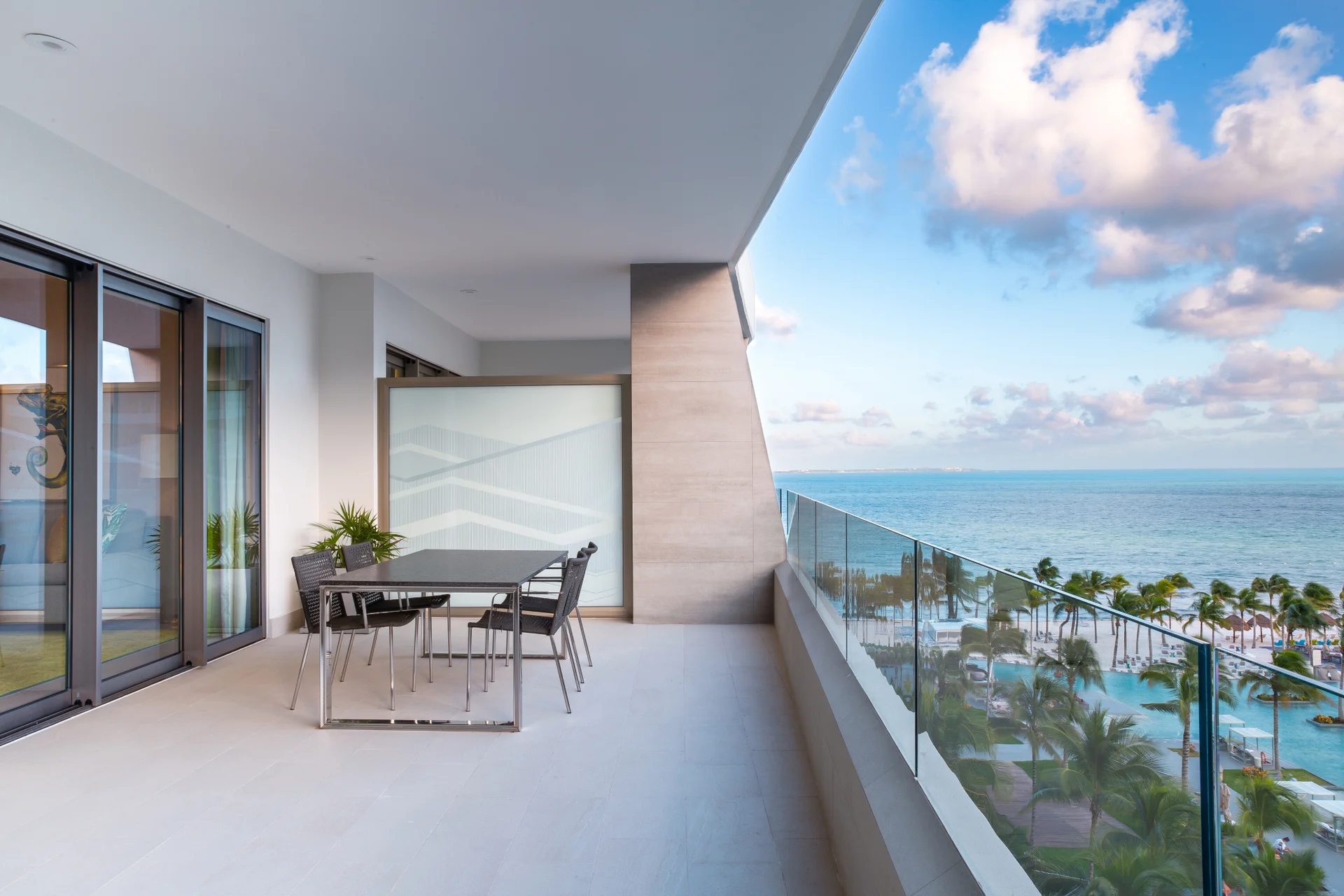 1 Bedroom Ocean View