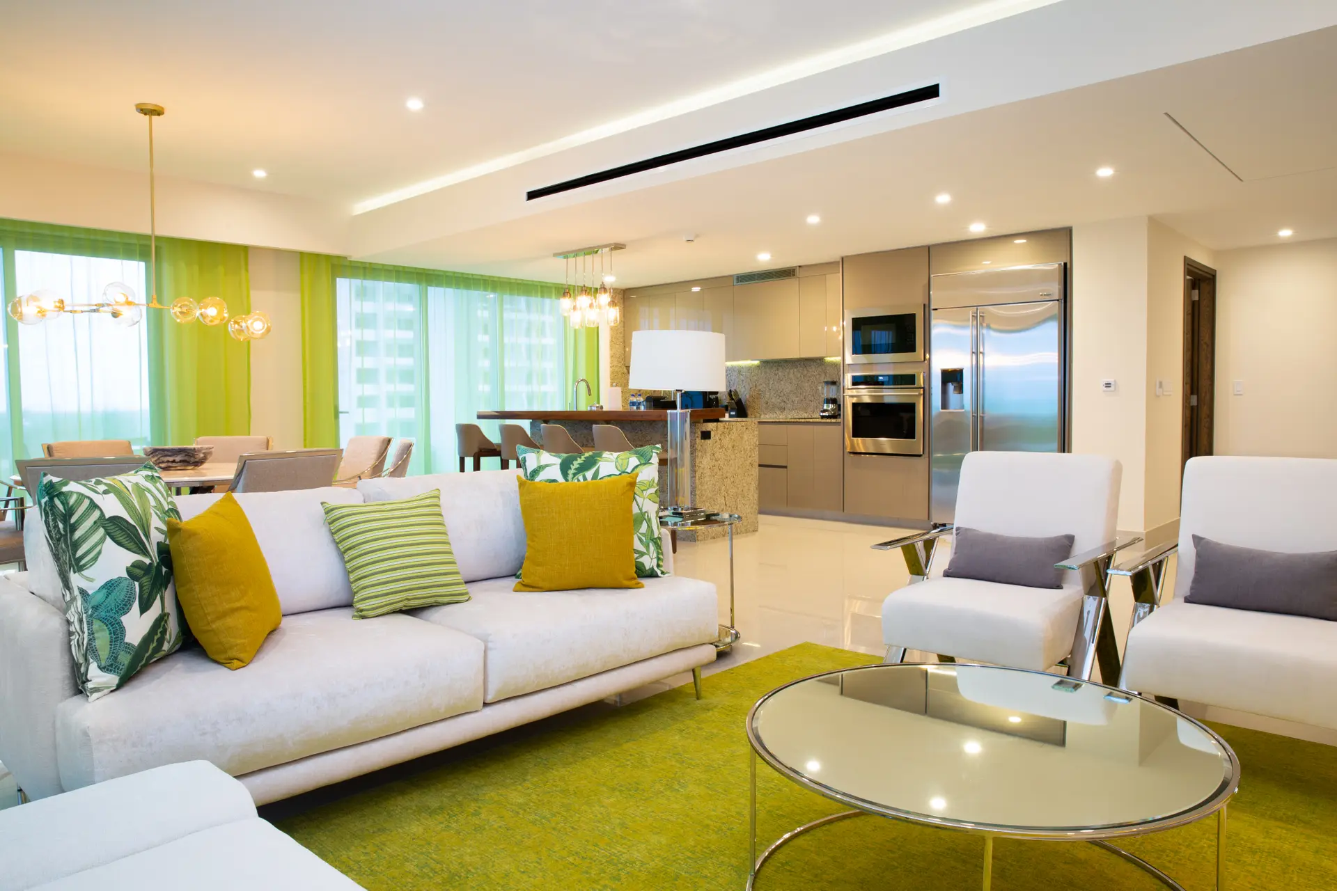 Three Bedroom Oceanfront Residence — official resort gallery view 2
