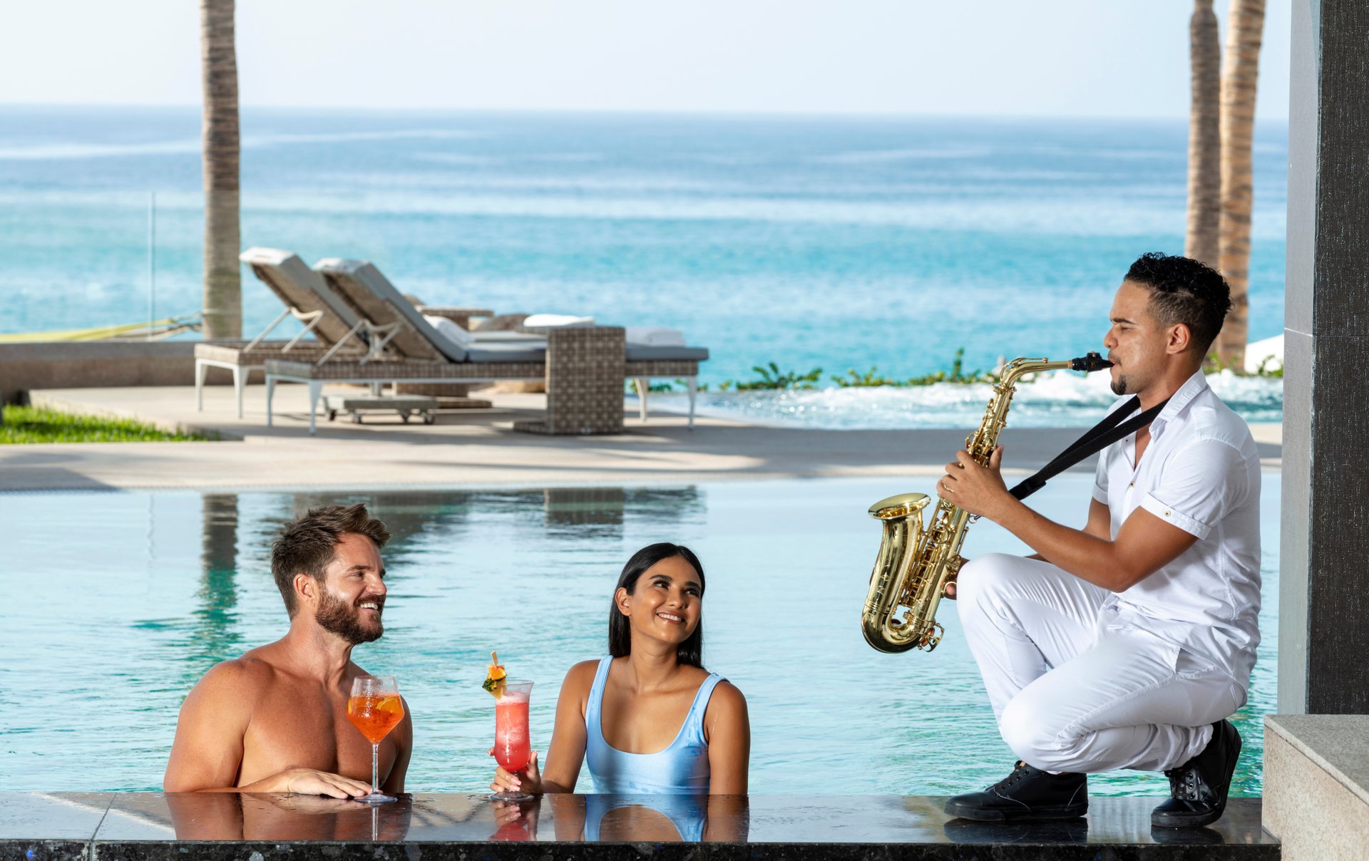 Garza Blanca Los Cabos - Lifestyle couple