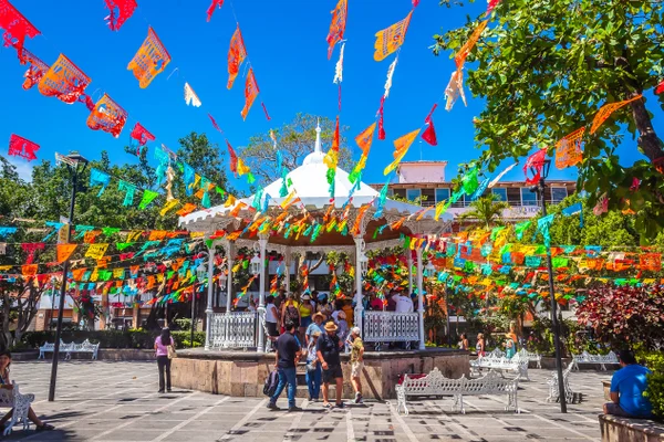 Kiosk-at-the-main-square-in-Puerto-Vallarta