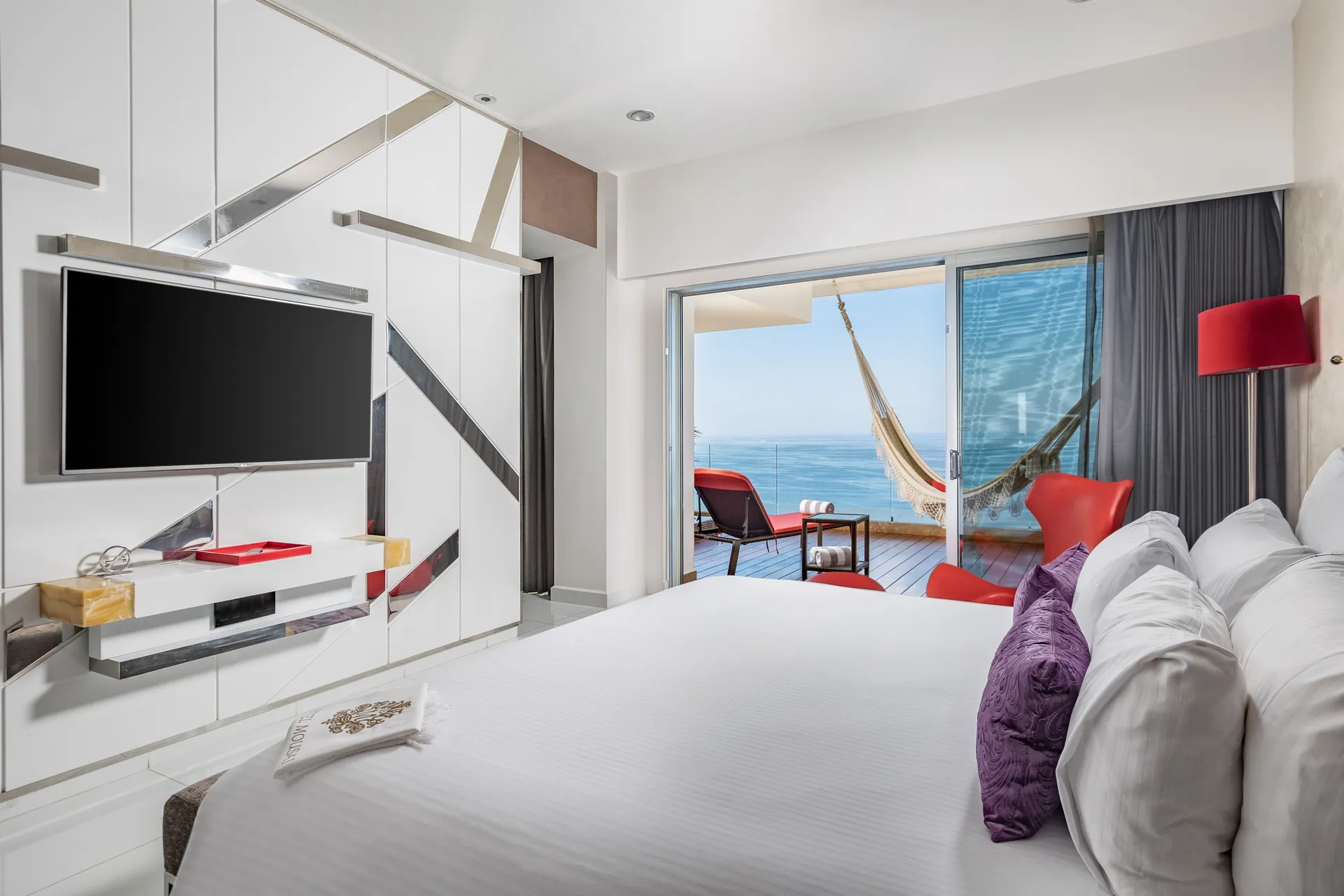 Mousai PV Ultra Suite North