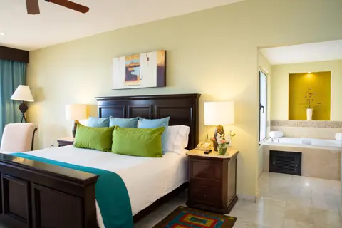 VPCN-suites-three-bedroom-oceanfront-high_03