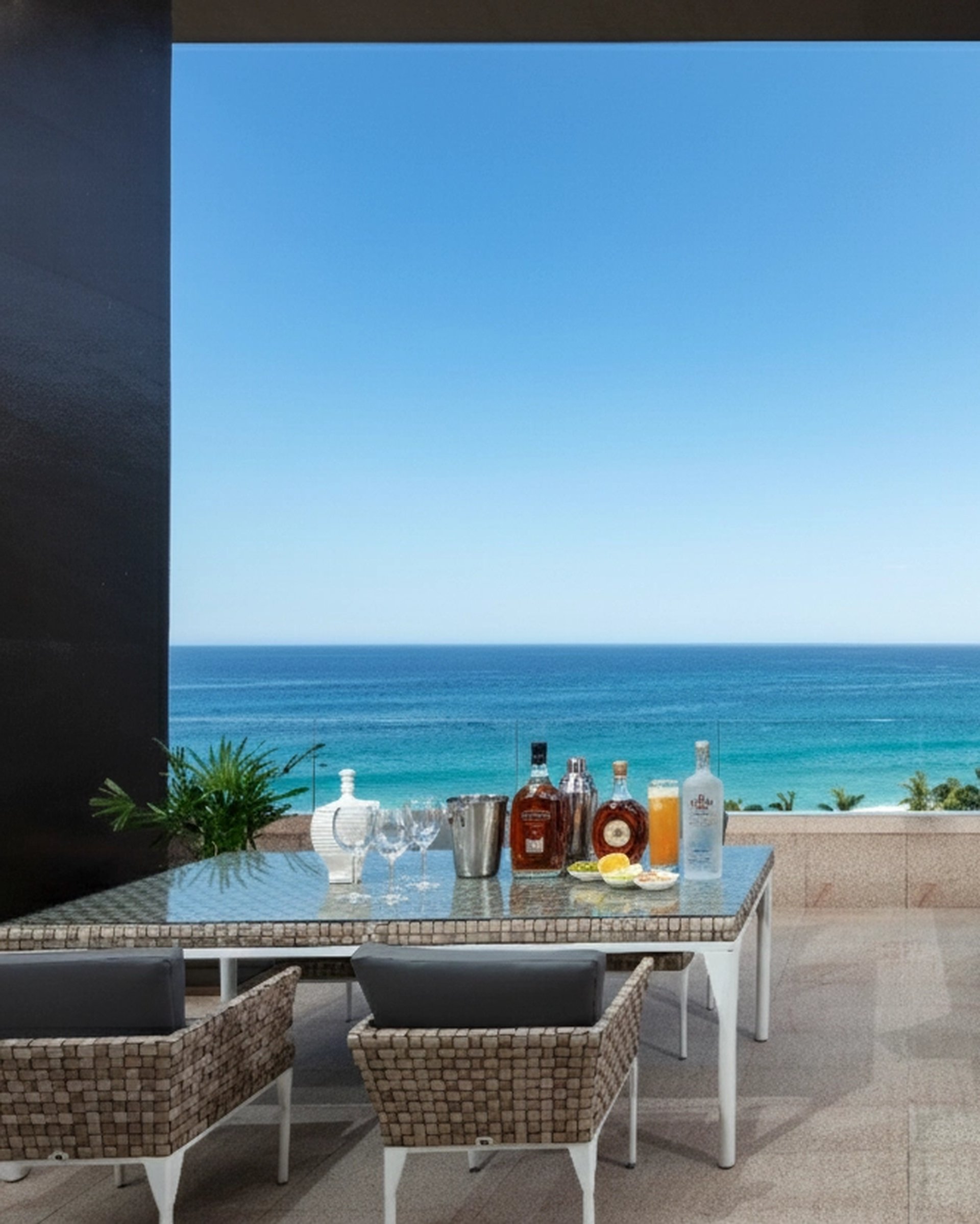 mixology class or a tasting experience at Garza Blanca Los Cabos