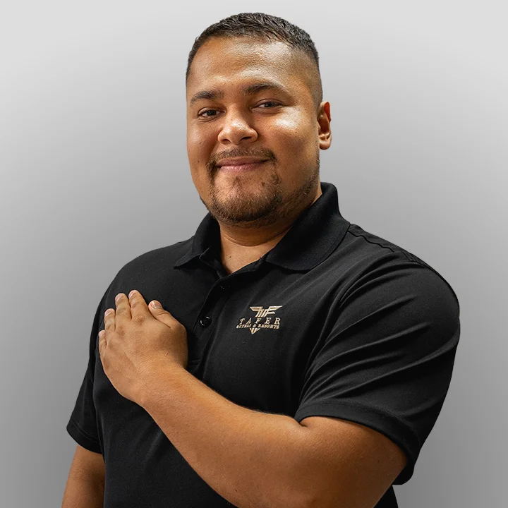 travel-expert-gustavo