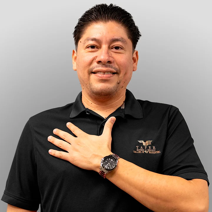 travel-expert-Agustin