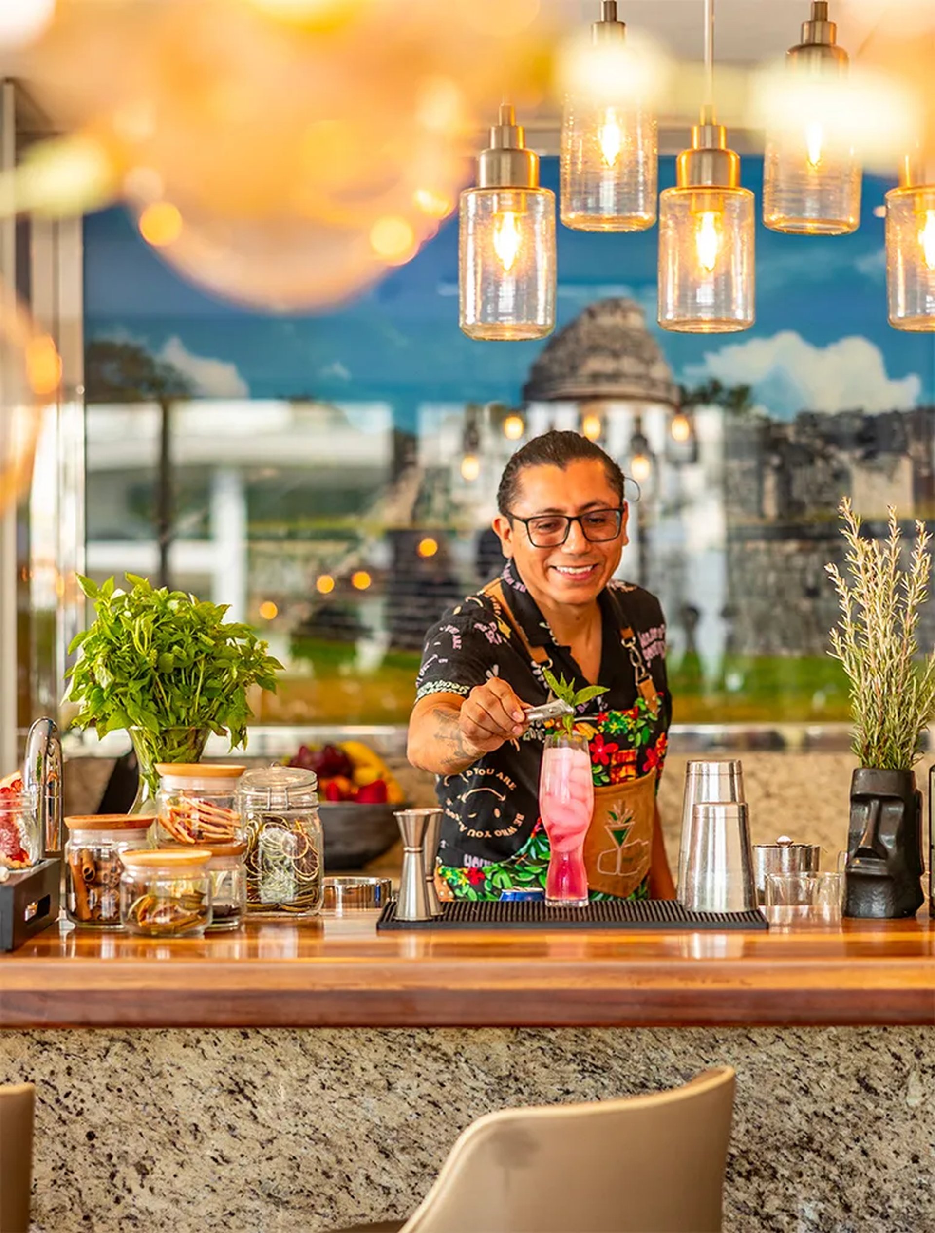 in-suite-mixology-class-cancun