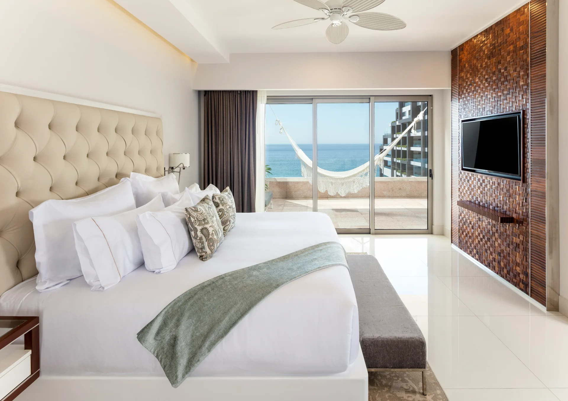 one bedroom suite