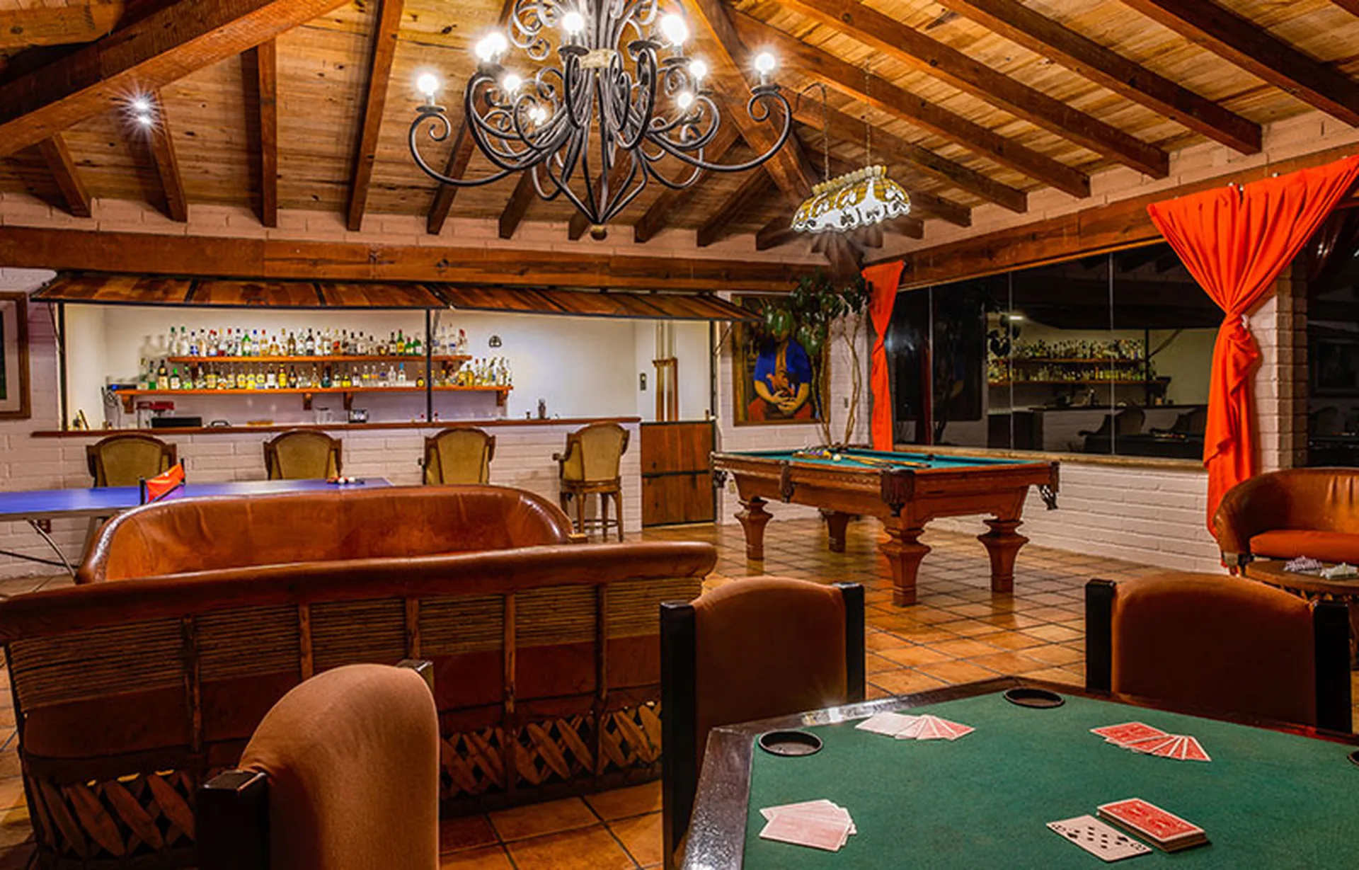 Sala de Juegos - Sierra Lago Resort & Spa