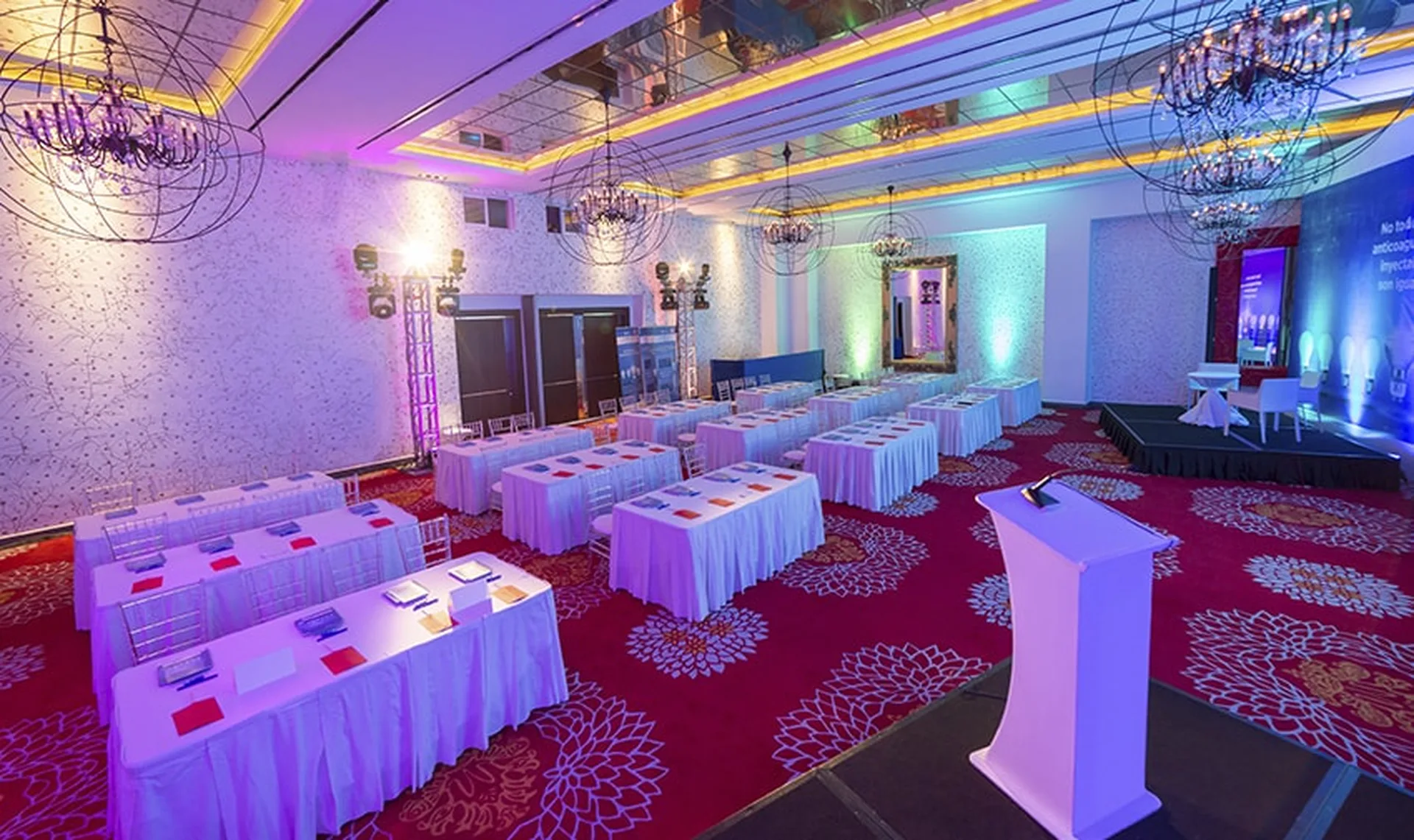 Hotel Mousai Puerto Vallarta - Red Room