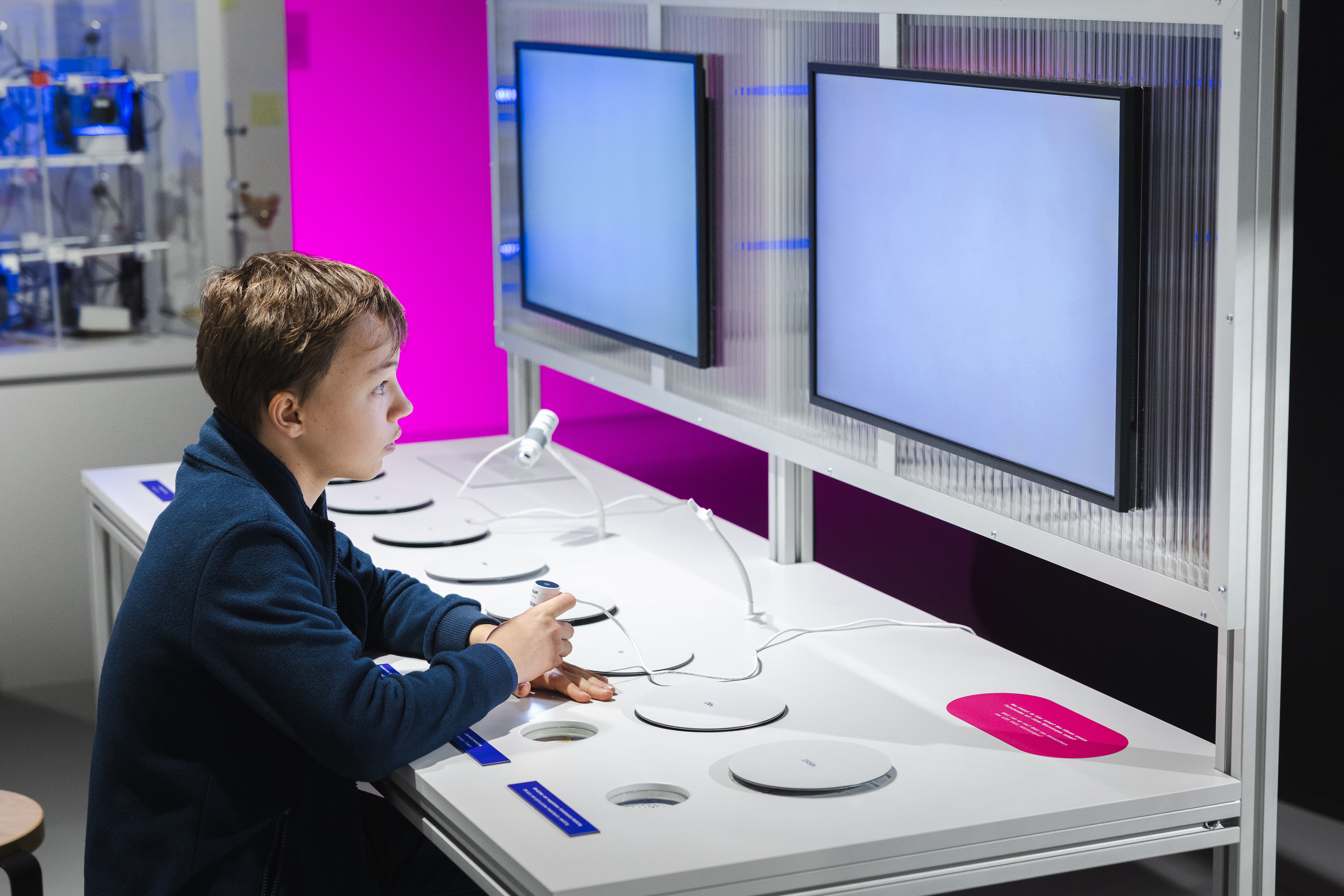 Science Hooo Hello Science! – Dive into world-class research