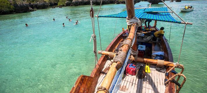 Safari Blue Zanzibar: Traditional Dhow Sailing & Snorkeling