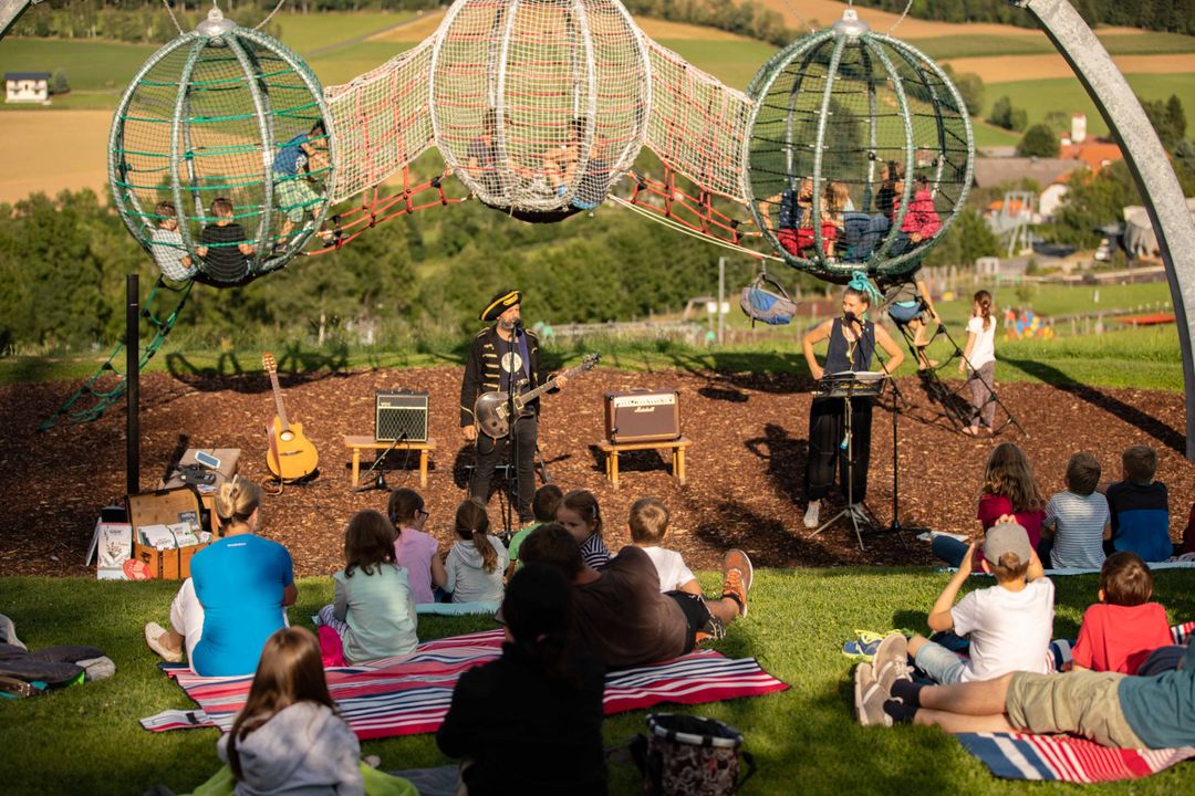 Mitmachkonzert der Donaupiraten aus Asagan