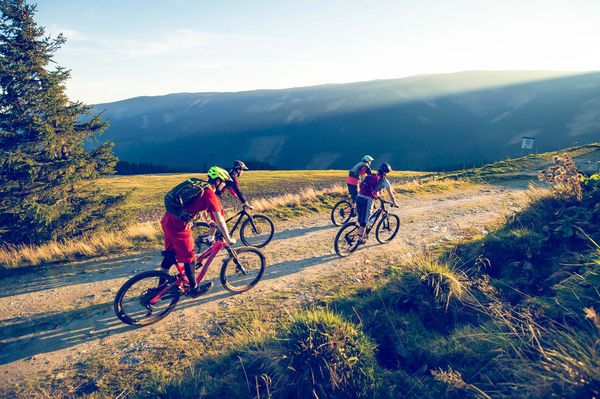 Radfahrer, Sonnenaufgang, Strecke