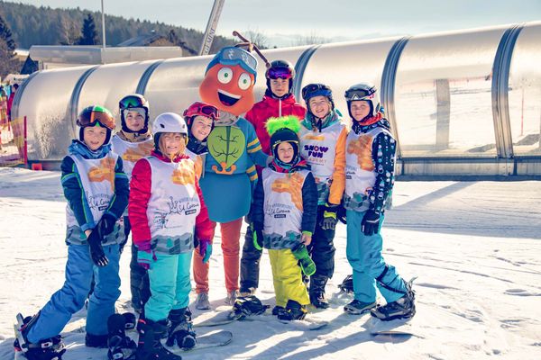 Skigruppe, Kinder, Maskottchen 