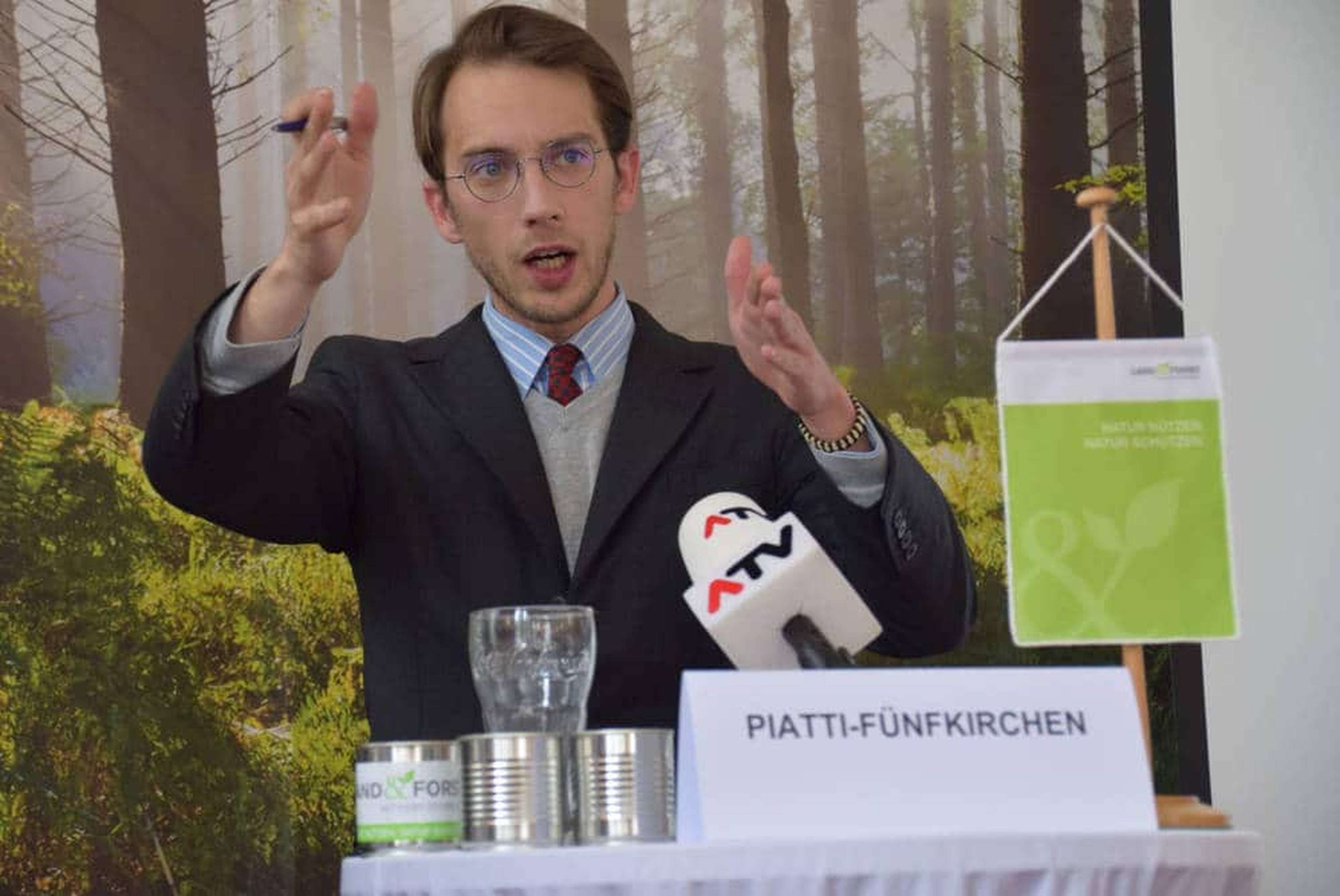 20507 03 Zeno Piatti Fuenfkirchen Web