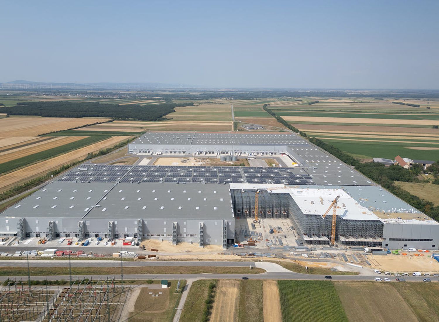 2443 W B2 Zurndorf Lager(c)matjaz Krivic