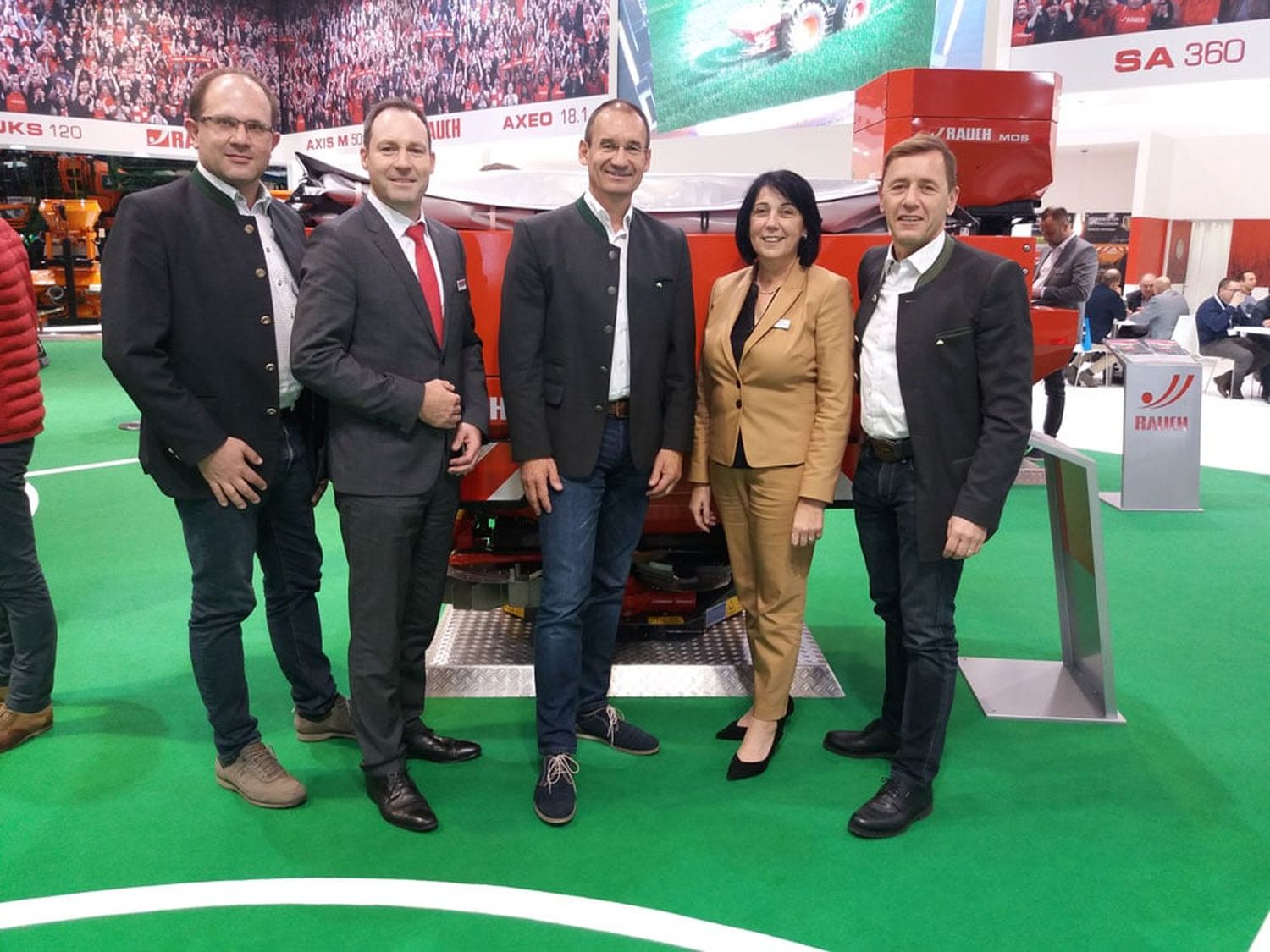 LTC-Produktmanager Franz Waxenegger, Rauch-GF Wilfried Müller, LTC-GF Andreas Gruber, Rauch-Exportleiterin Elke Pankow und LTC-GF Hubert Schenk.