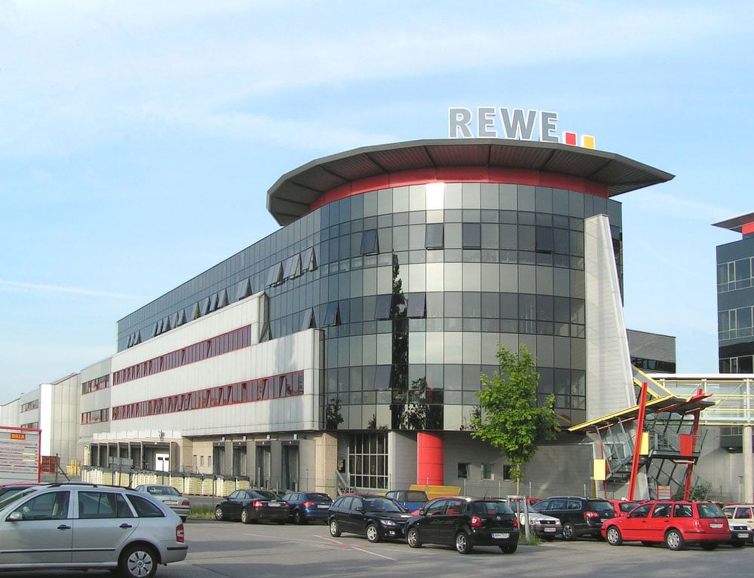 Die Firmenzentrale Der Rewe In Wiener Neudorf 113380
