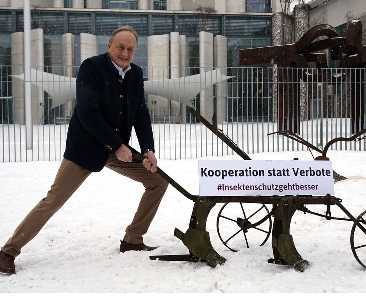 Für DBV-Präsident Joachim Rukwied geht der Entwurf zum Insektenschutzpaket den falschen Weg “zurück in die Vergangenheit”.
