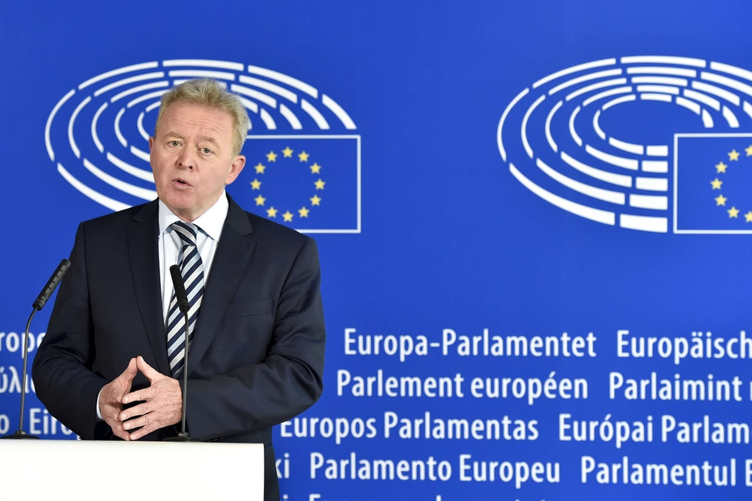 EP 092269D WOJCIECHOWSKI Hearing Press Point