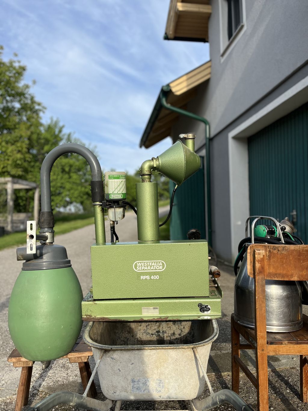 Bild 1 von Anzeige: Verkaufe Melkmaschine 