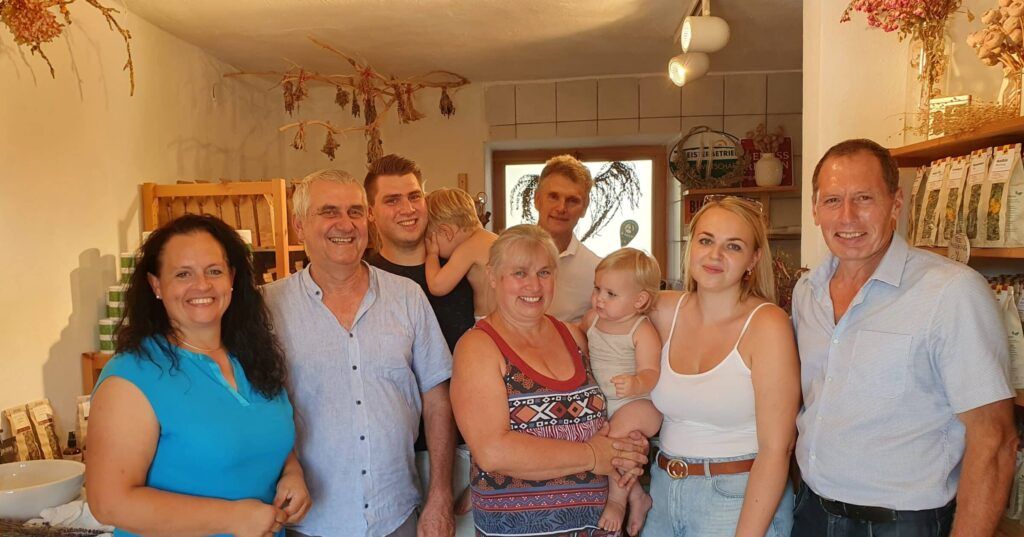 Familie Aufreiter aus Oberösterreich stieg vor 40 Jahren auf den Kräuteranbau um.