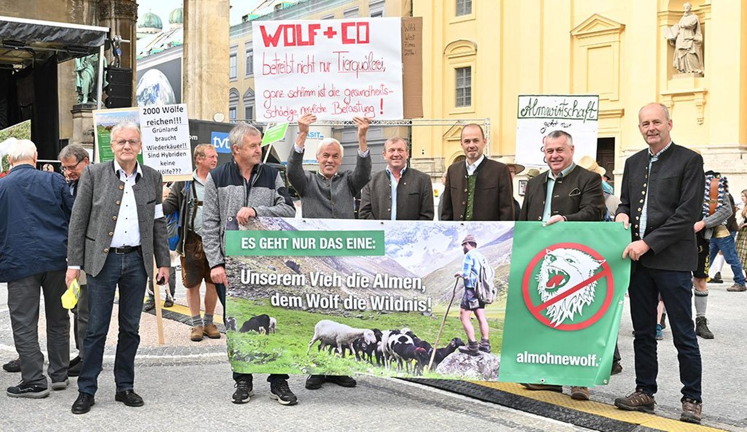 2021-10-02_Demo-Tirol-e1633434563500.jpg